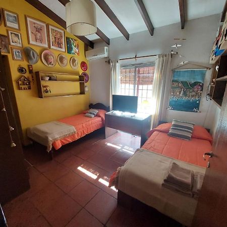 Casa Confortable - Parque Central - Estacionamiento, Patio, 3 Banos, 5 Habitaciones - Ла-Сьенегита Экстерьер фото