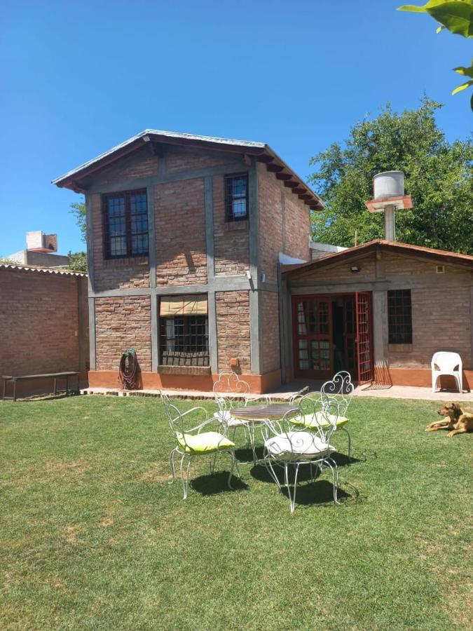 Casa Confortable - Parque Central - Estacionamiento, Patio, 3 Banos, 5 Habitaciones - Ла-Сьенегита Экстерьер фото