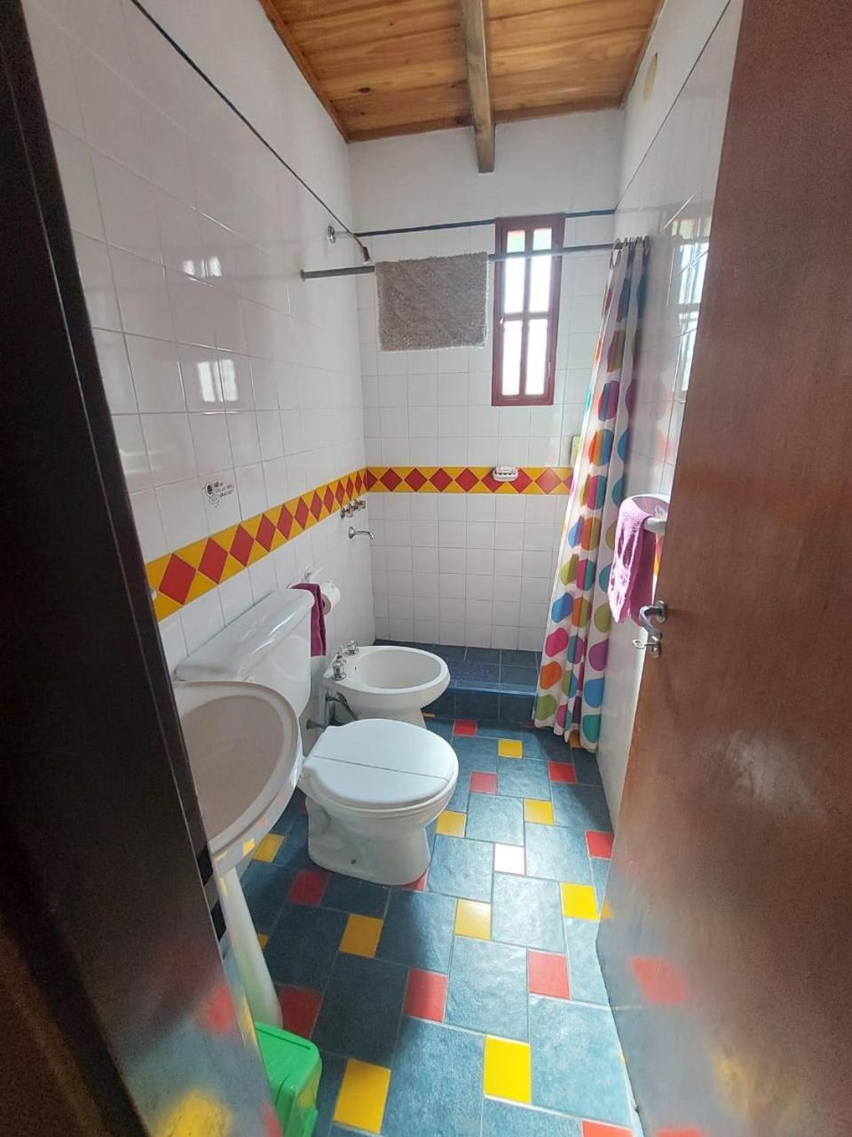 Casa Confortable - Parque Central - Estacionamiento, Patio, 3 Banos, 5 Habitaciones - Ла-Сьенегита Экстерьер фото