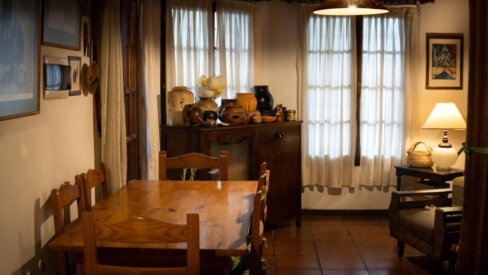 Casa Confortable - Parque Central - Estacionamiento, Patio, 3 Banos, 5 Habitaciones - Ла-Сьенегита Экстерьер фото